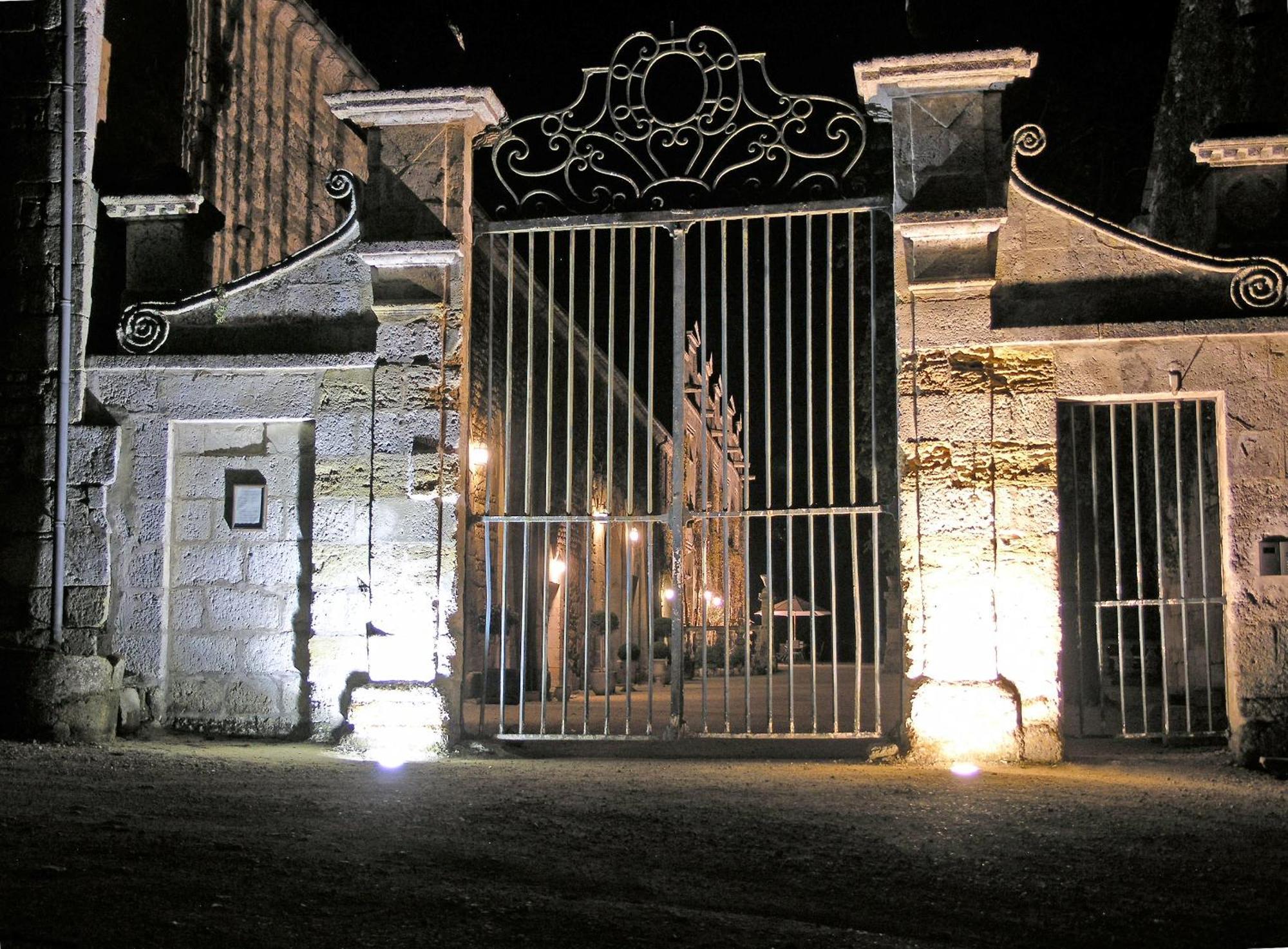 Magnac-sur-Touvre Chateau De Maumont מראה חיצוני תמונה